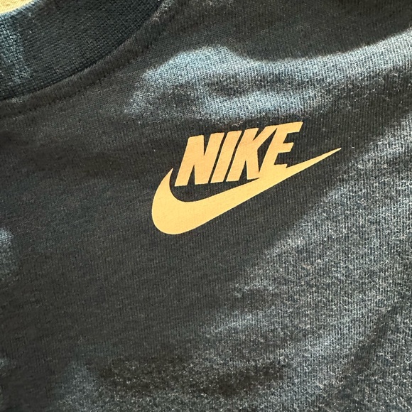 Nike Long Sleeve Top - Picture 2 of 4